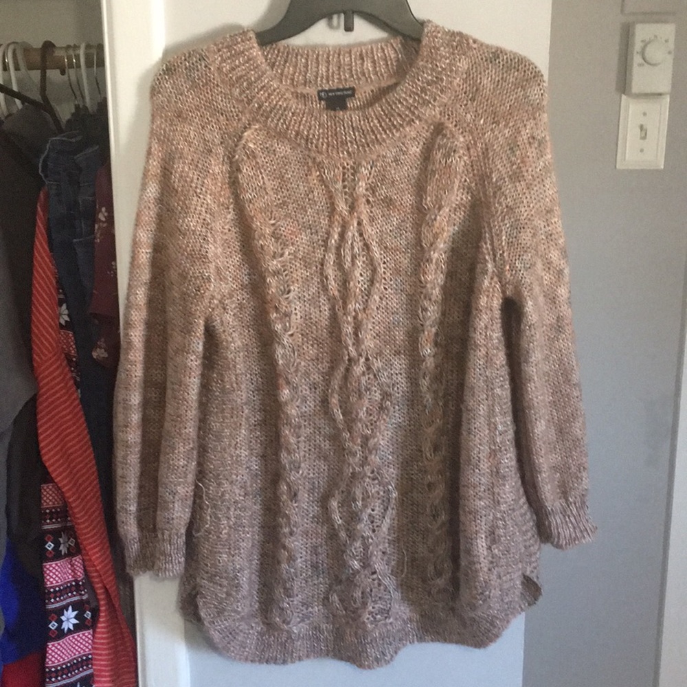 Peach/gray sweater